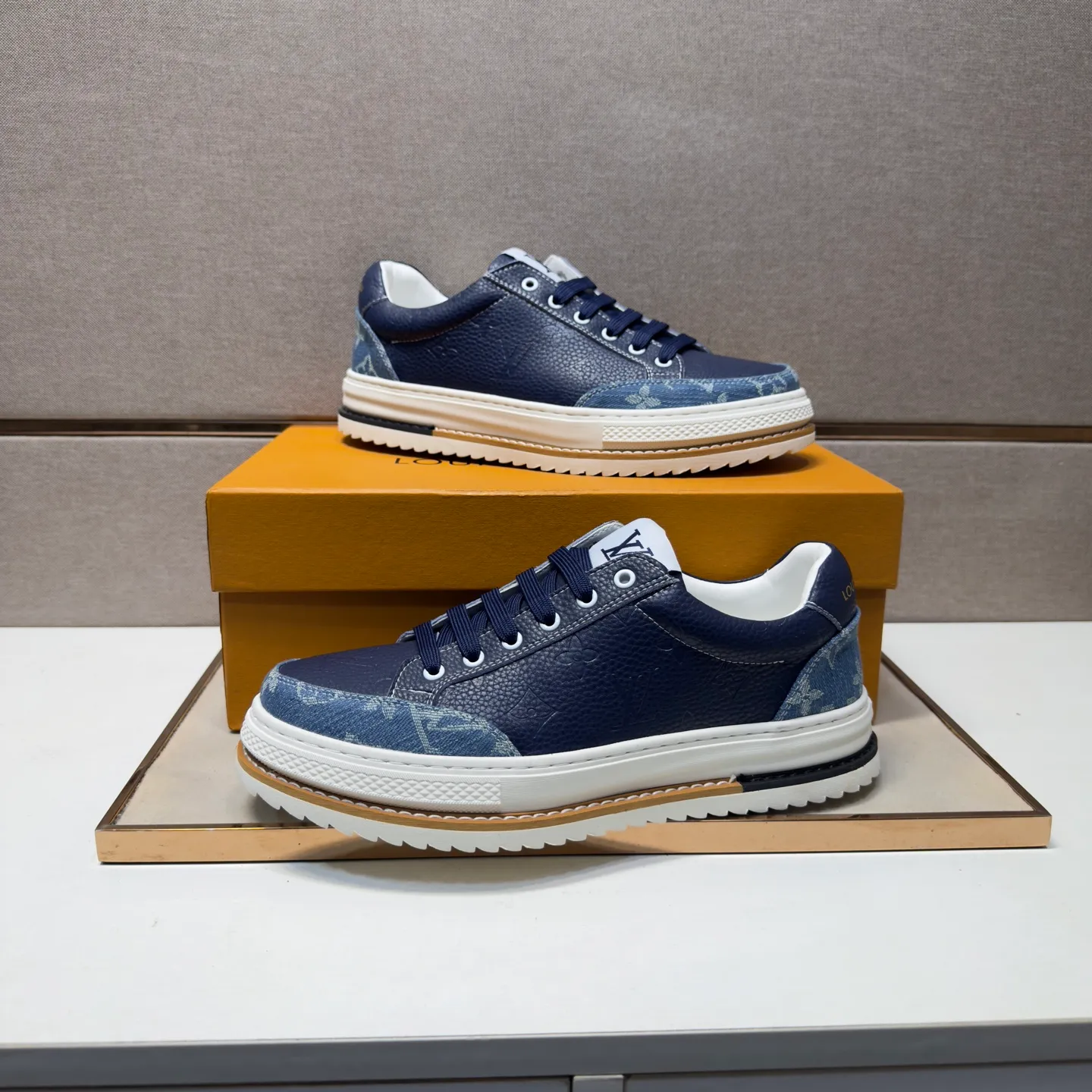 Men's men's shoes 💰pp400 [LV～] Men's casual shoes 2026z cabinet sales simultaneously 🔶Size: 38-44 #️⃣ 🔷2 colors🔜The upper is made of cowhide stitching➕Genuine leather lining, comfortable and breathable, sole: original comfortable and wear-resistant outsole, ⚠️Real 📱Photographed🎬The real thing is better📢📢📢